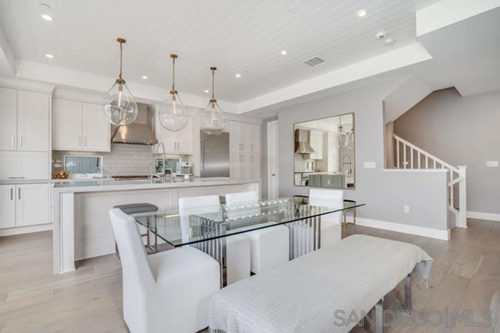 710 E Avenue - Photo 13