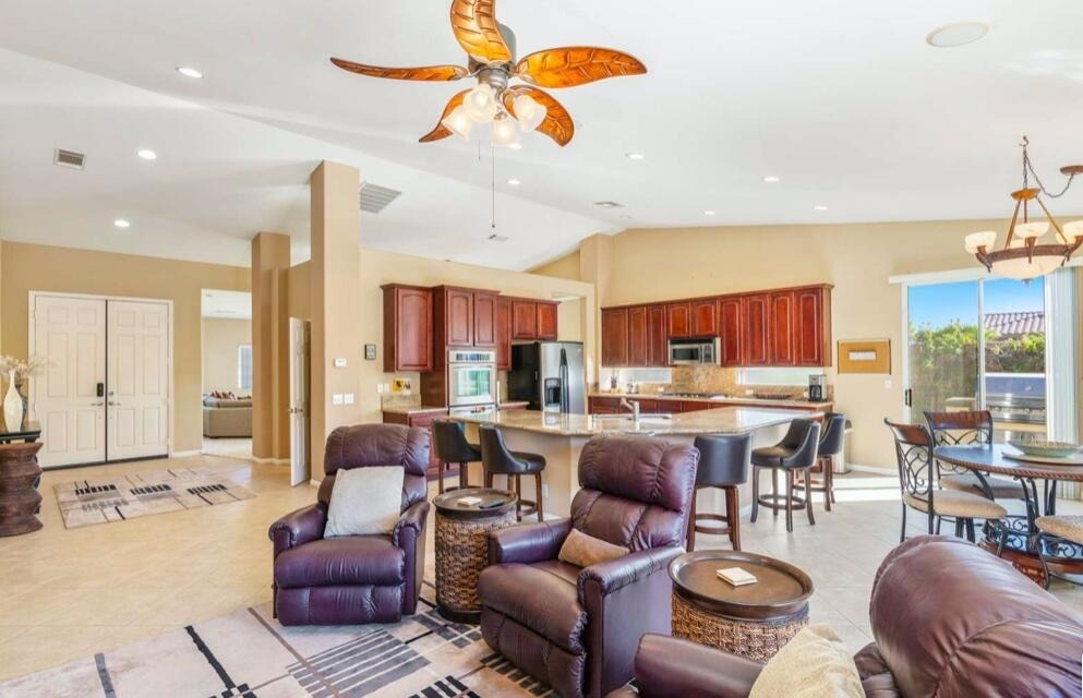 162 Saint Thomas Place - Photo 8