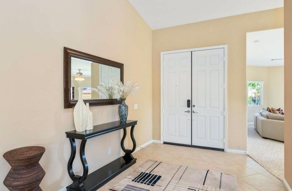 162 Saint Thomas Place - Photo 4