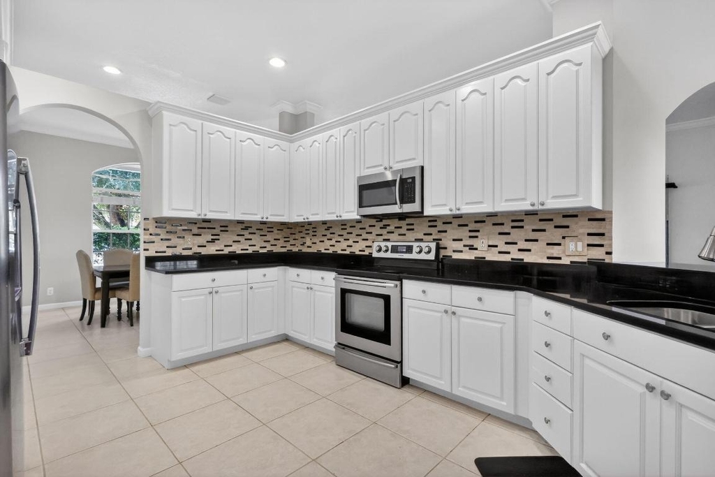 1500 Firethorn Drive - Photo 39