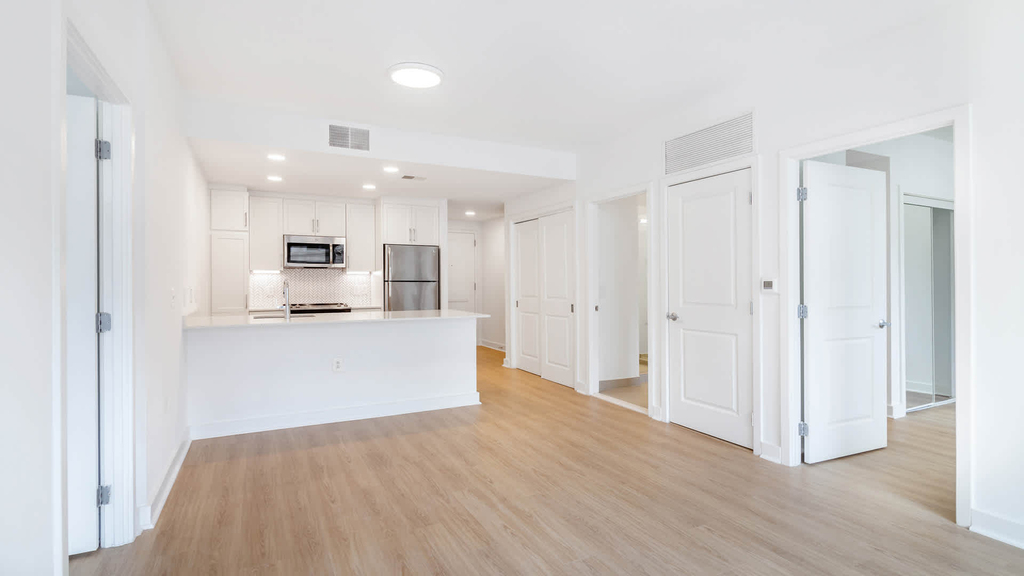 818 N. Quincy Street - Photo 7