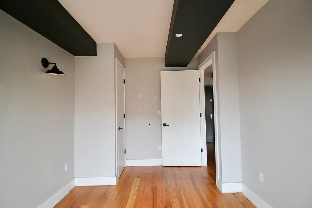 Lenox Road - Photo 9