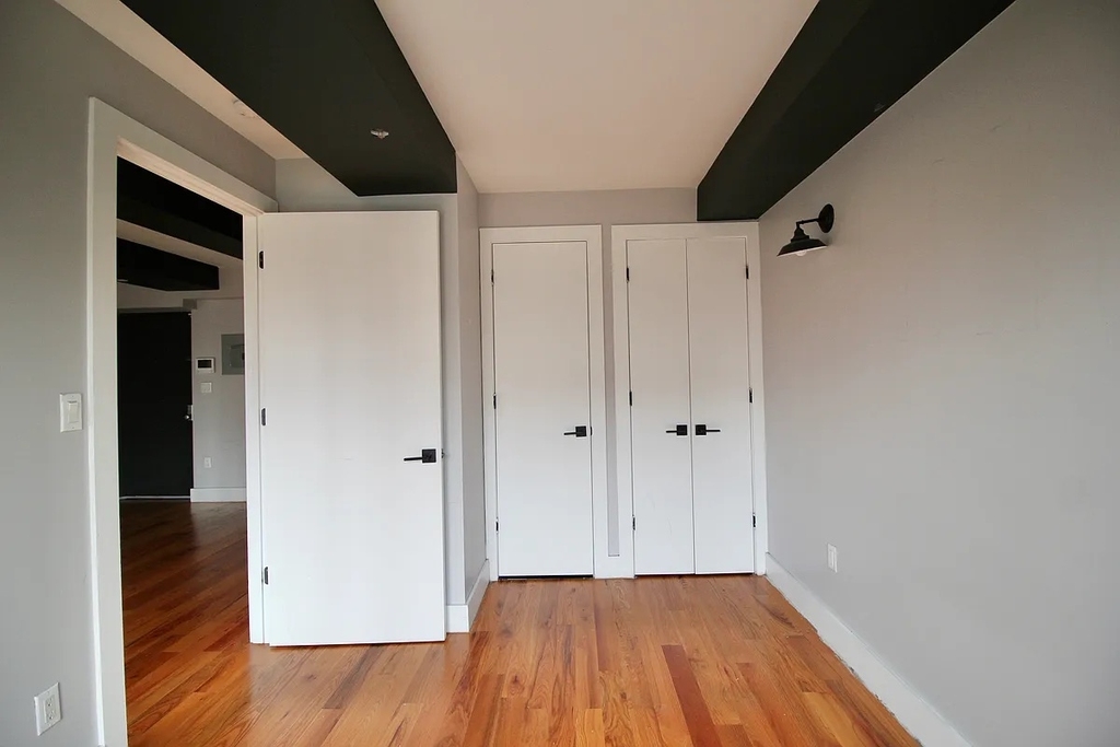 Lenox Road - Photo 4