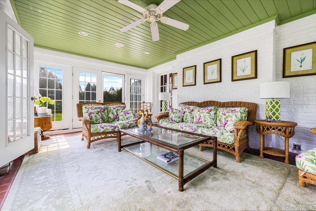 94 Quogue Street - Photo 13