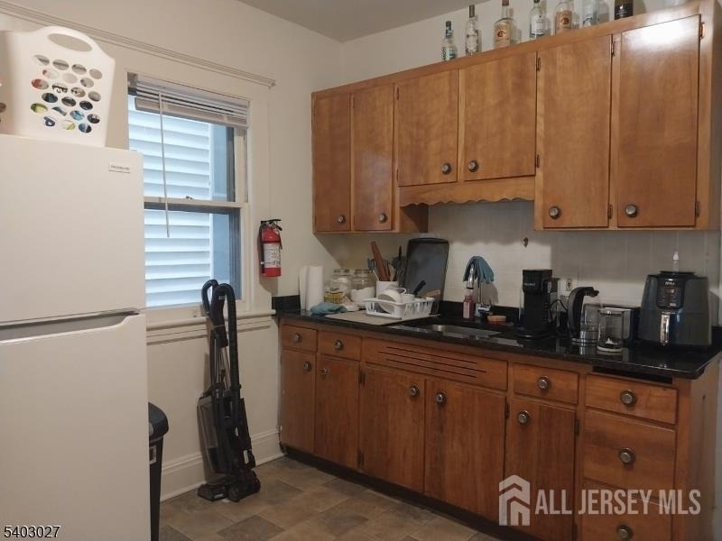 97 Easton Avenue - Photo 1