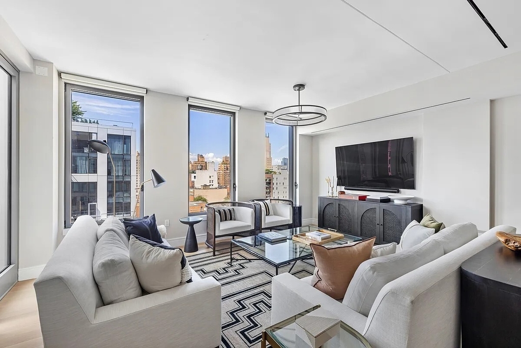 540 6th Avenue - Photo 4