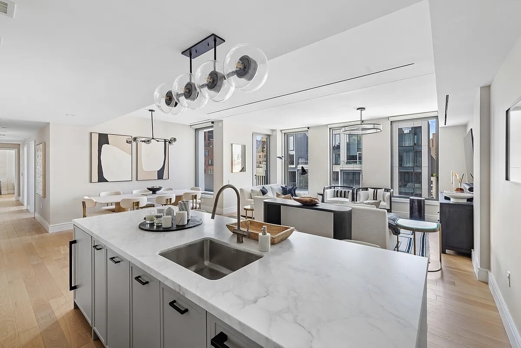 540 6th Avenue - Photo 2