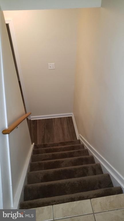 214 Castleton Terrace - Photo 3