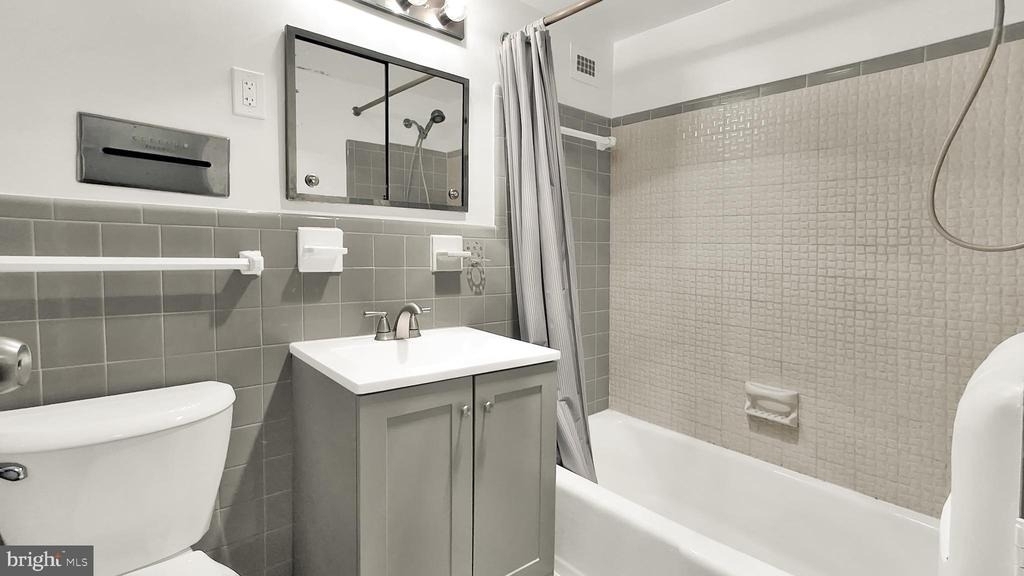 10500 Rockville Pike - Photo 14