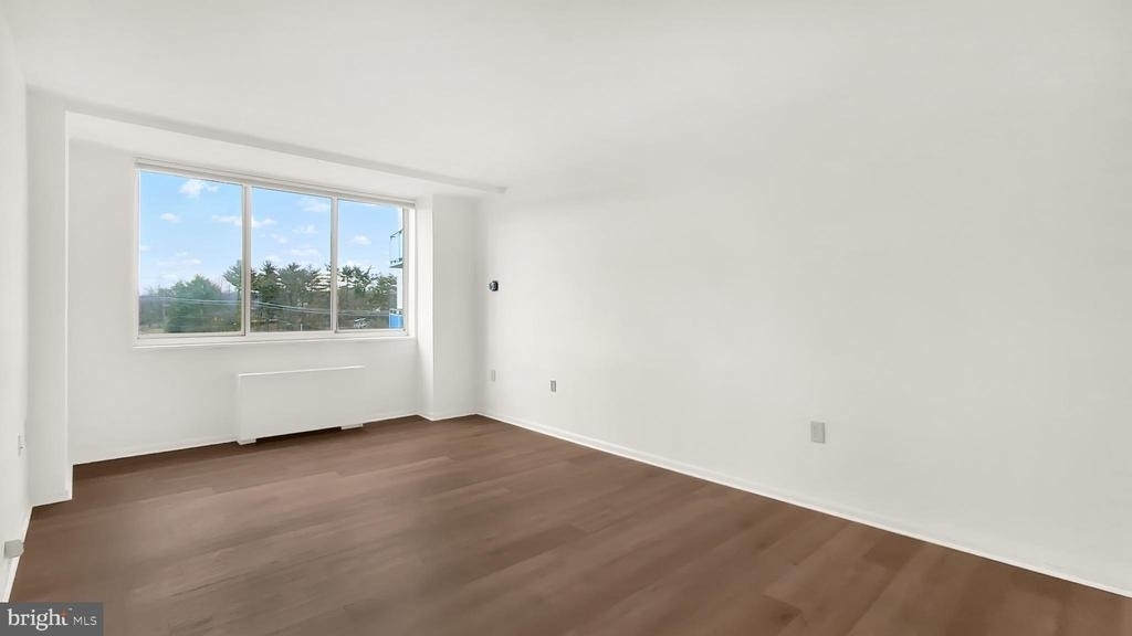 10500 Rockville Pike - Photo 10
