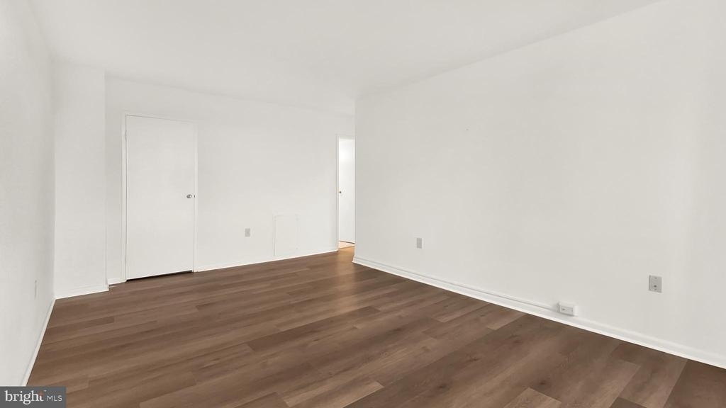 10500 Rockville Pike - Photo 11