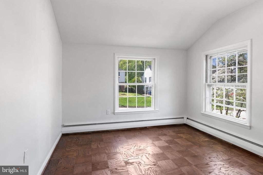 2305 Pickwick Road - Photo 12