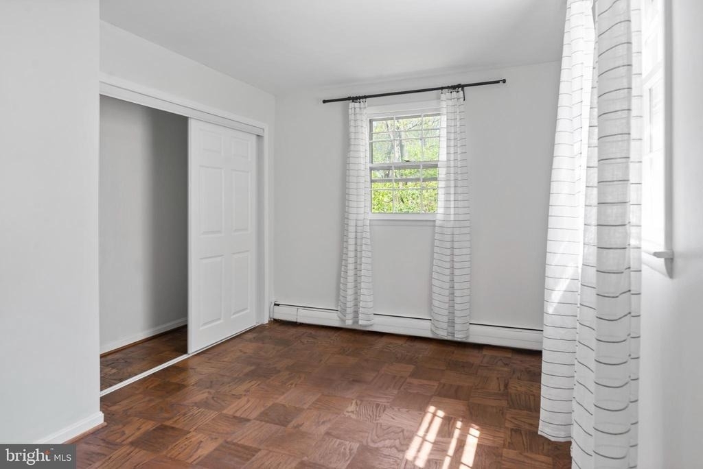 2305 Pickwick Road - Photo 7