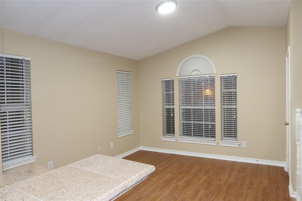 6804 N Capital Of Texas Highway - Photo 6