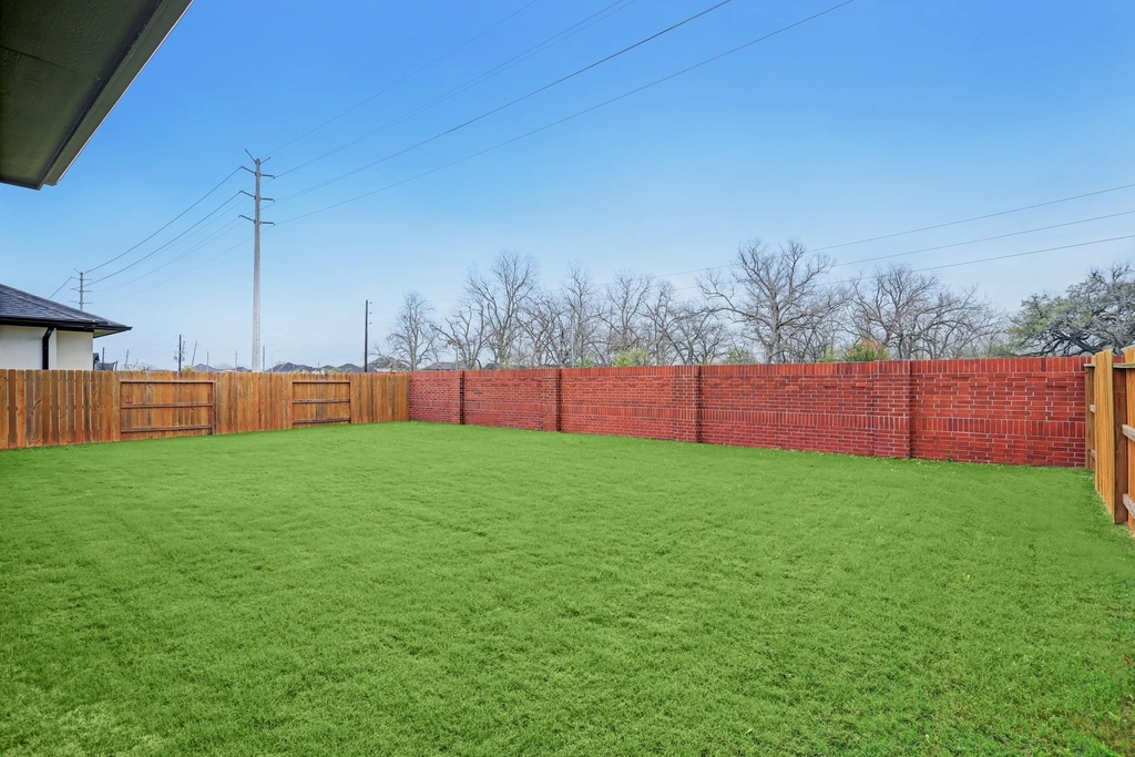 4635 Sanders Meadow Lane - Photo 20