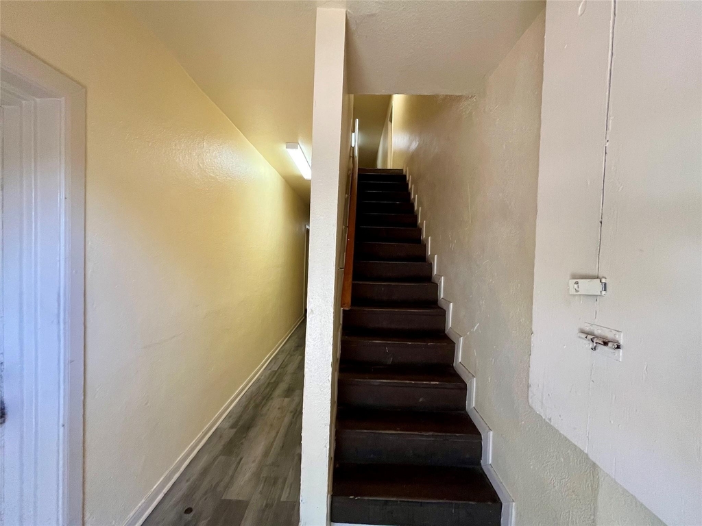 2705 Lorraine Street - Photo 15