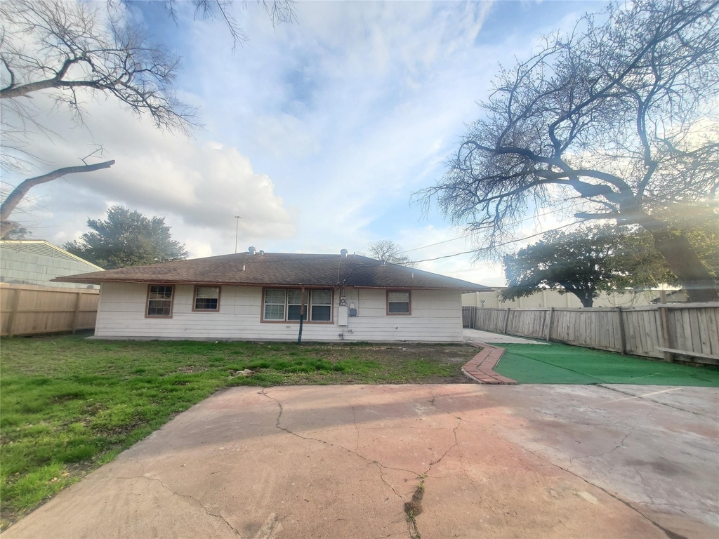 5346 Windswept Lane - Photo 11