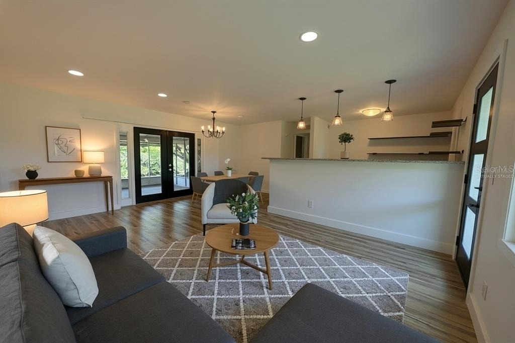 8609 Driftwood Drive - Photo 2