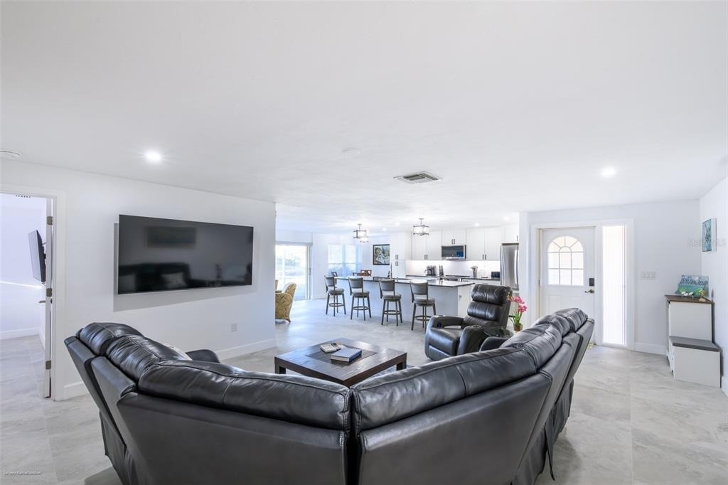 149 Crescent Drive - Photo 9
