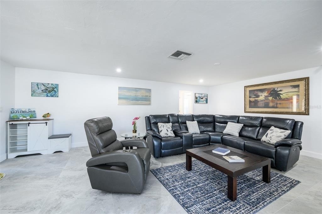 149 Crescent Drive - Photo 6