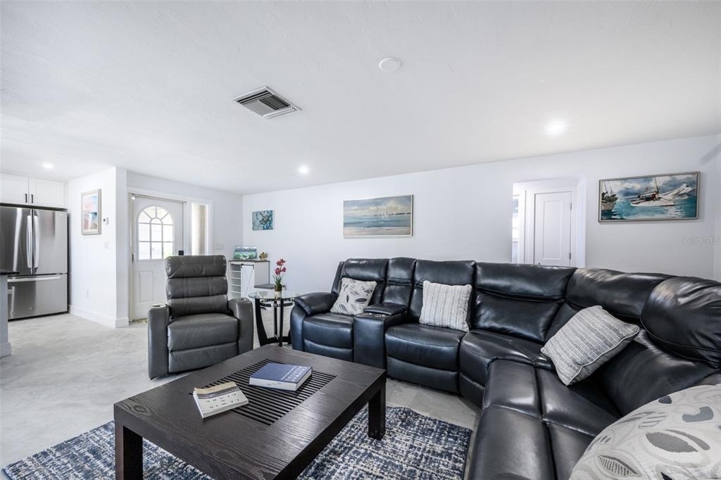149 Crescent Drive - Photo 8