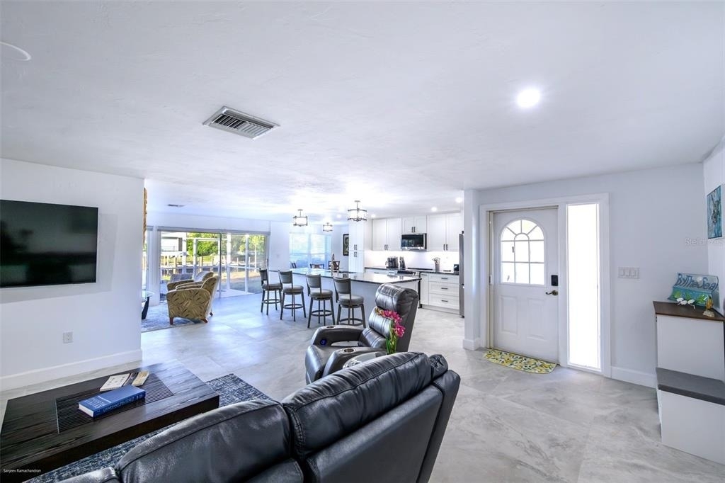 149 Crescent Drive - Photo 10