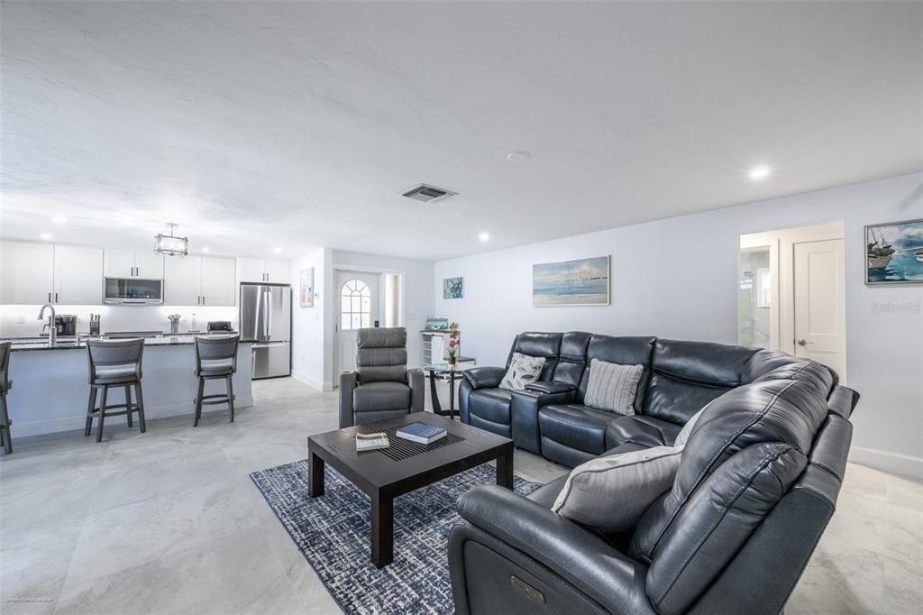 149 Crescent Drive - Photo 7