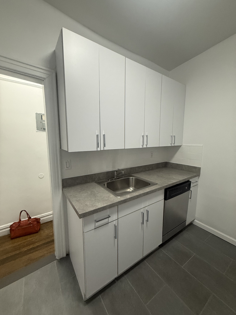 107 East 88th Street - Photo 3