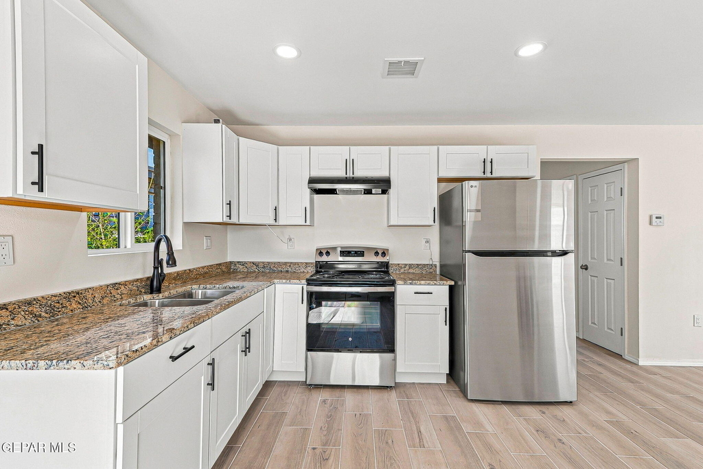 3016 E Glen Drive - Photo 8
