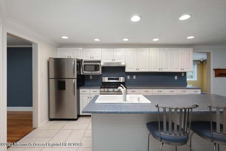 219 Elmwood Road - Photo 1