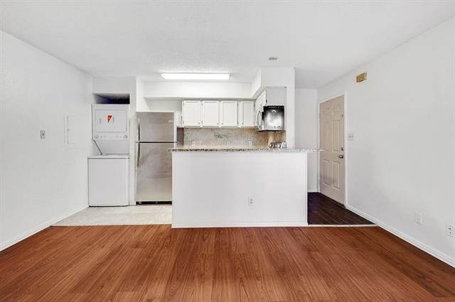 9823 Walnut Street - Photo 0