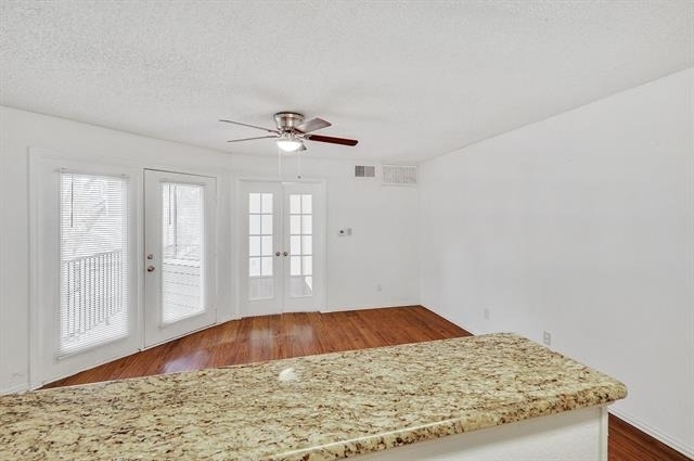 9823 Walnut Street - Photo 4