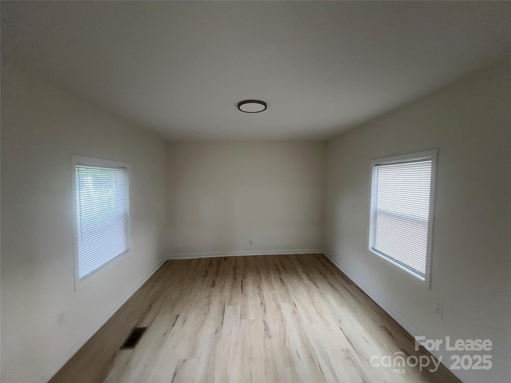 39 E White Street - Photo 14