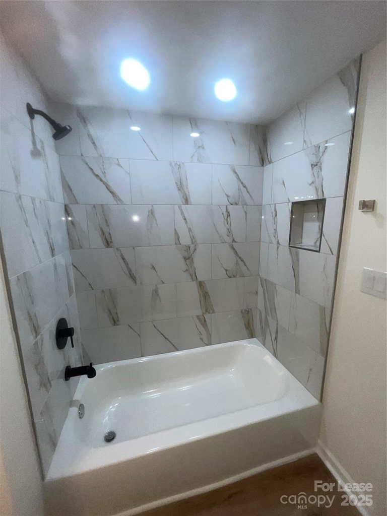 39 E White Street - Photo 19