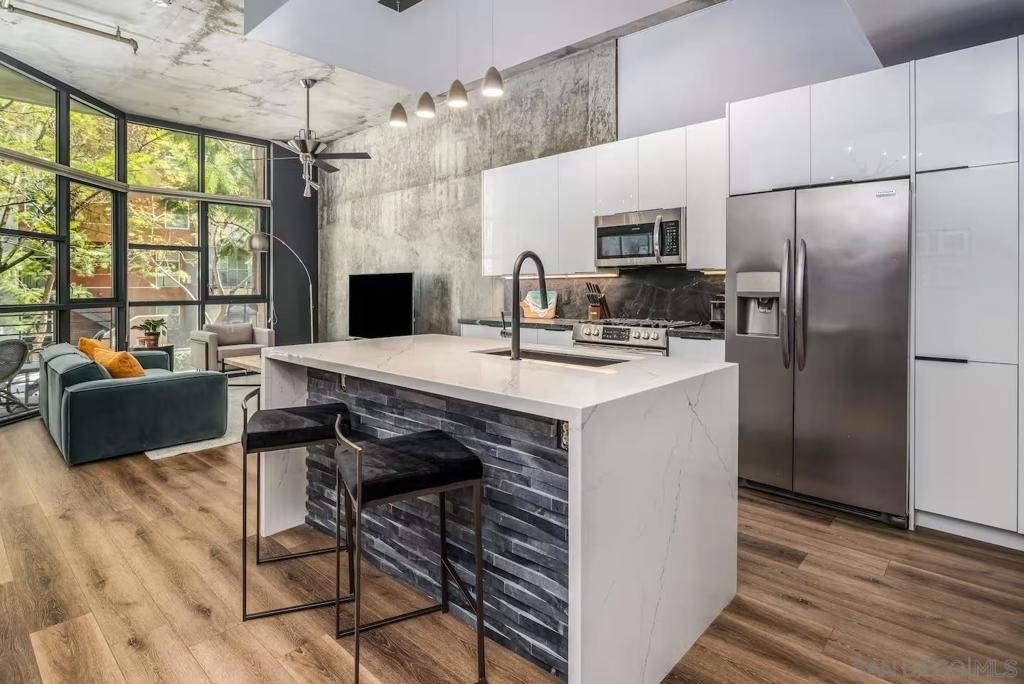 1050 Island Ave - Photo 2