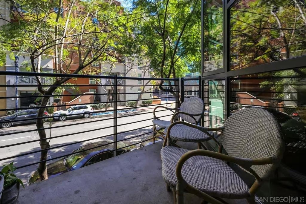 1050 Island Ave - Photo 11
