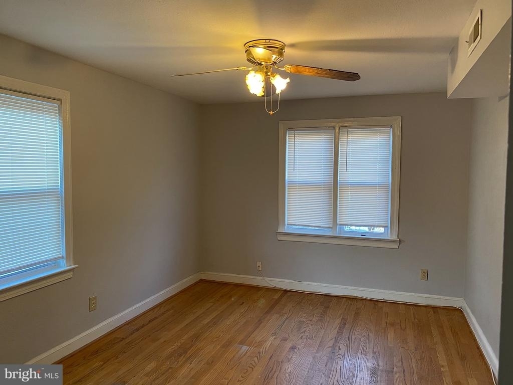 4236 Benning Road Ne - Photo 6
