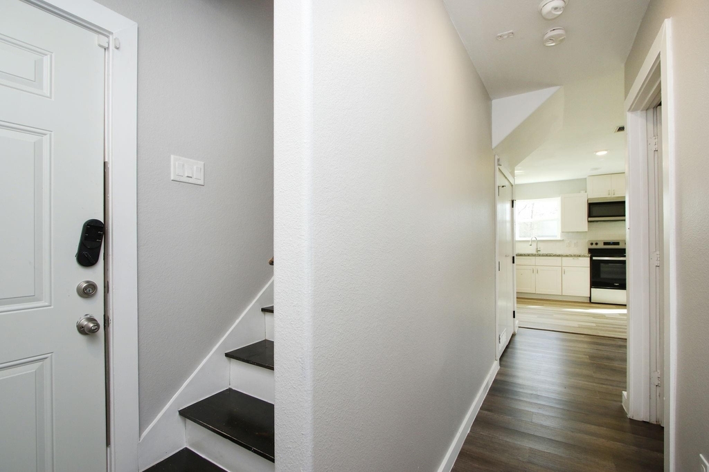 5709 Breland Street - Photo 2