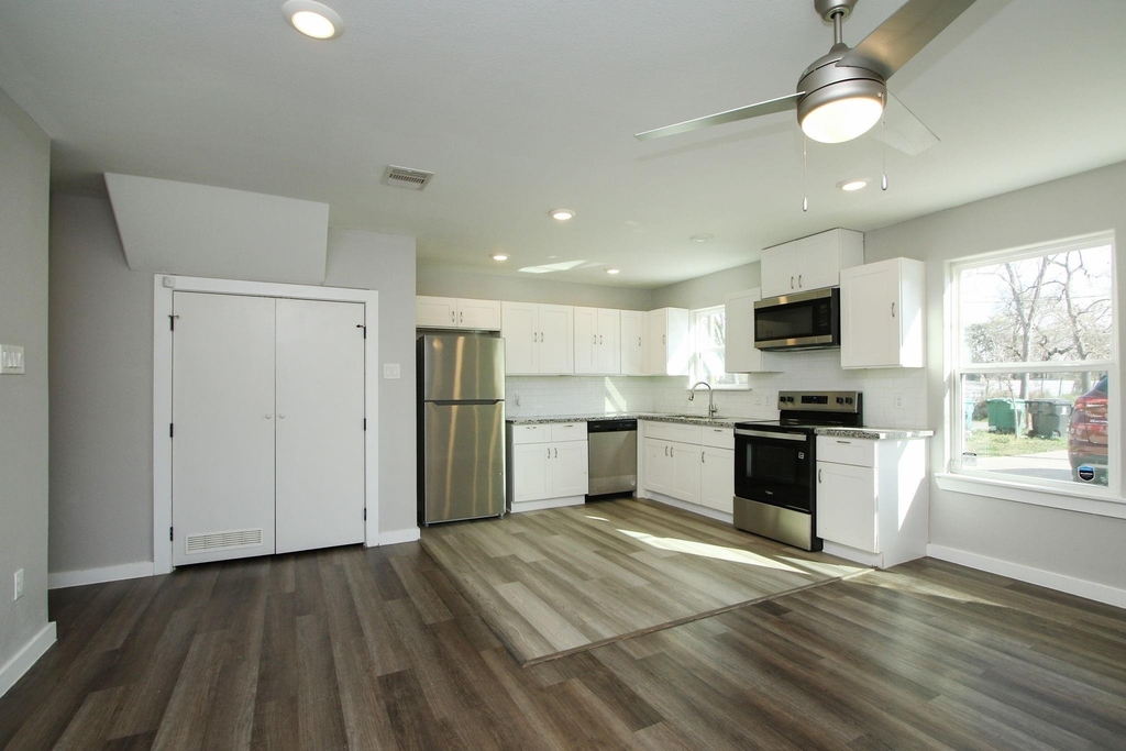 5709 Breland Street - Photo 5