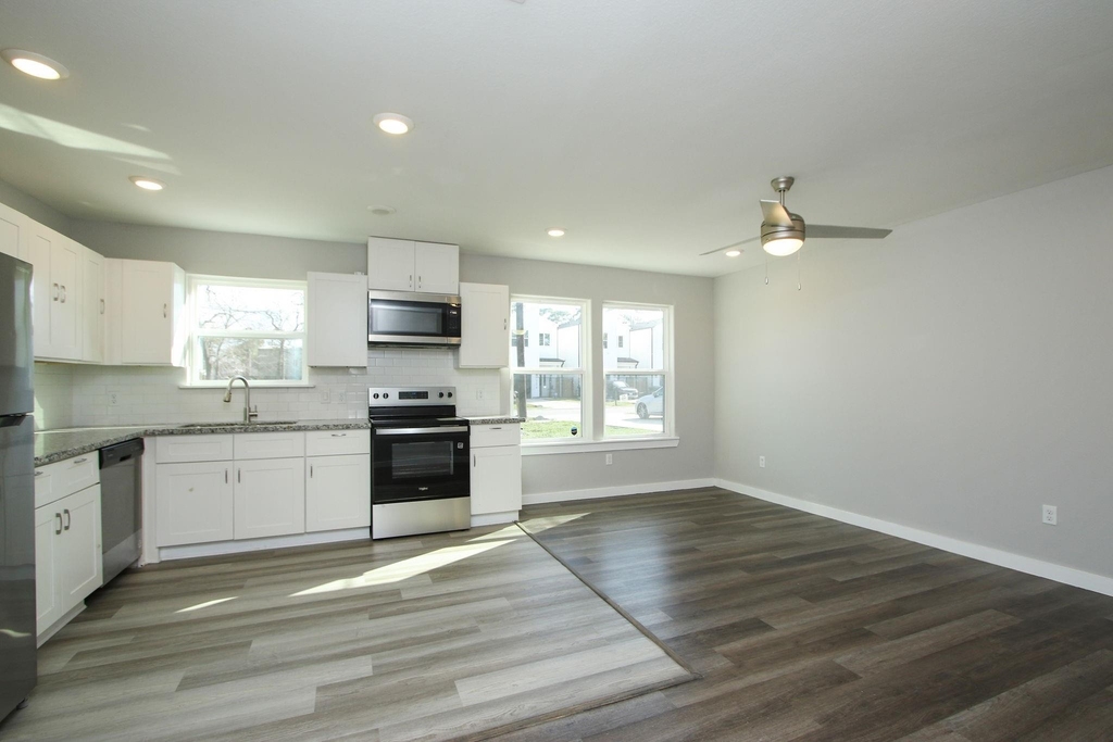 5709 Breland Street - Photo 4