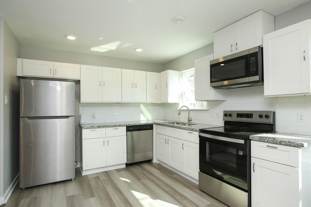 5709 Breland Street - Photo 8