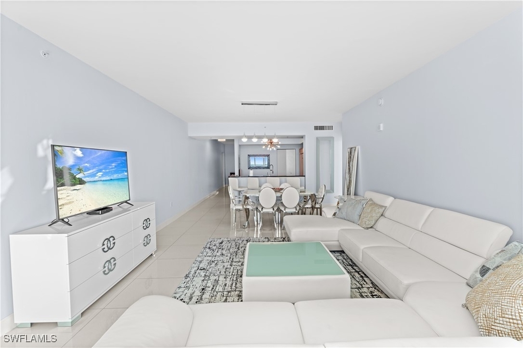 3000 Oasis Grand Boulevard - Photo 24