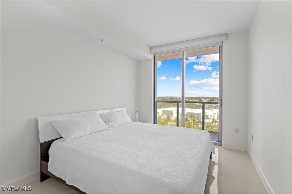 3000 Oasis Grand Boulevard - Photo 22
