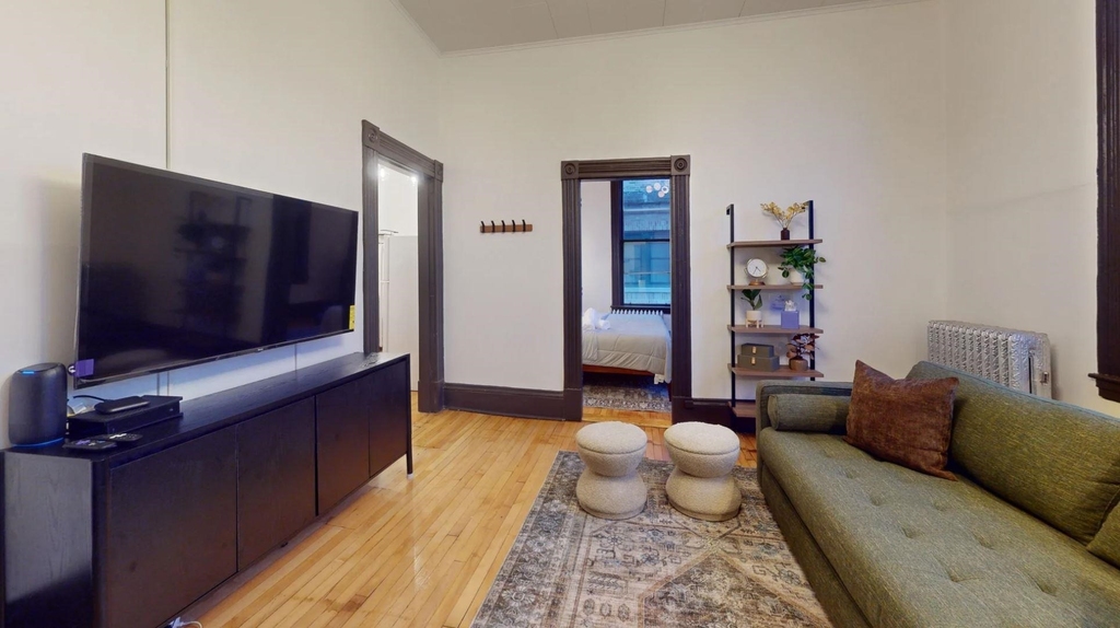 101 Main - Photo 1