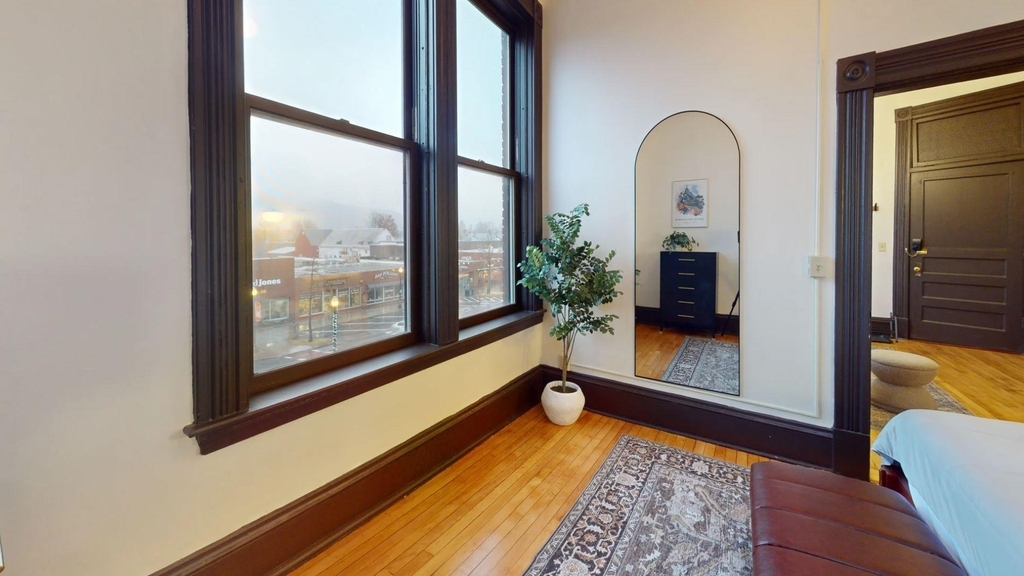 101 Main - Photo 5
