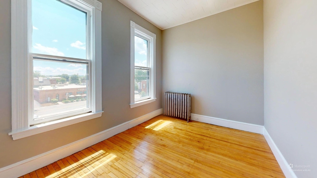 101 Main - Photo 2