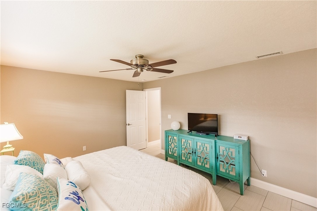 1424 Windsor Court - Photo 15