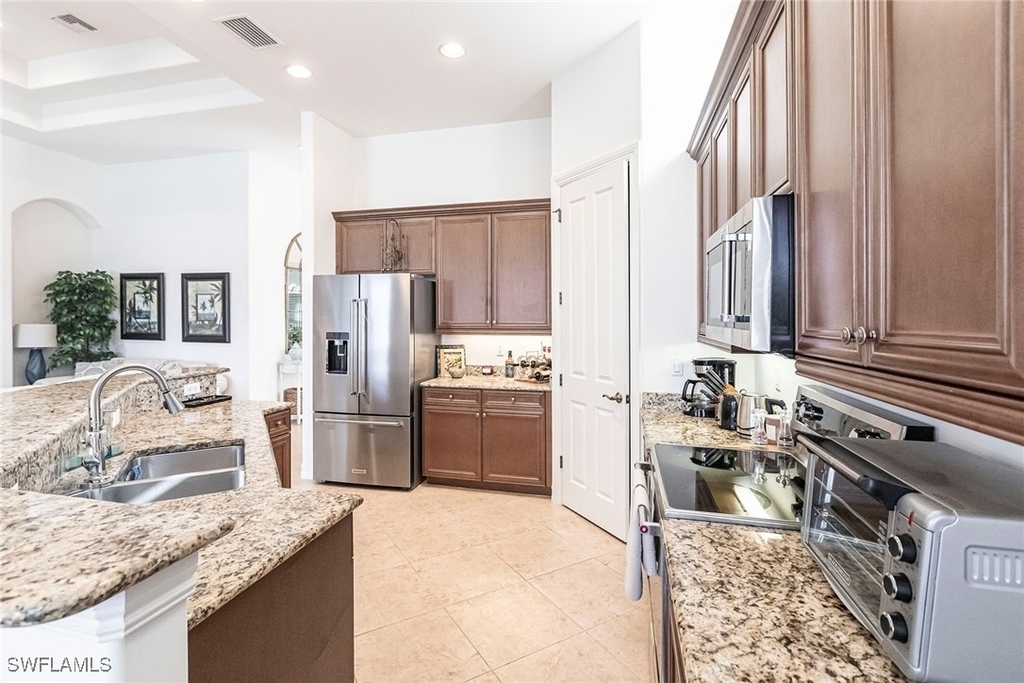 7863 Valencia Court - Photo 12