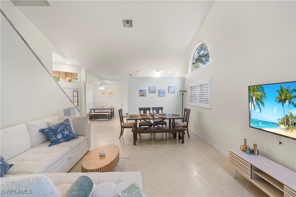 348 Carinosa Court - Photo 1