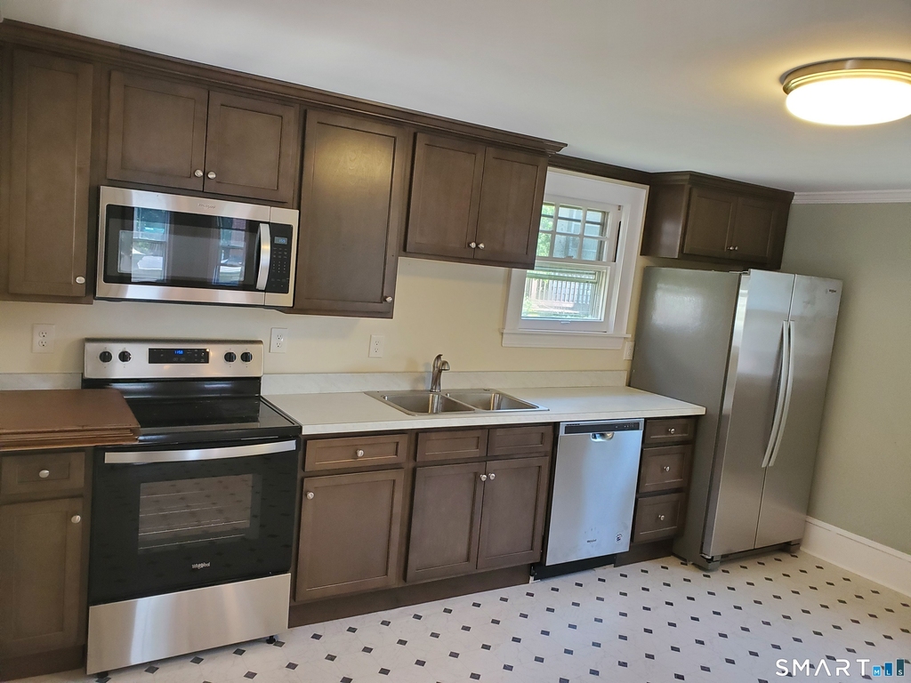 31 Bellevue Street - Photo 14
